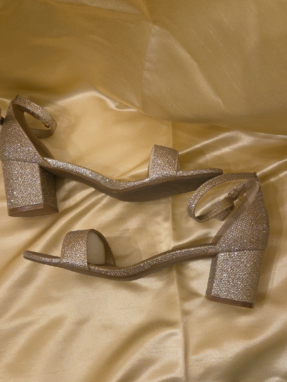 Glittery Gold Stappy Pumps Size 8M - Picture 4 of 6